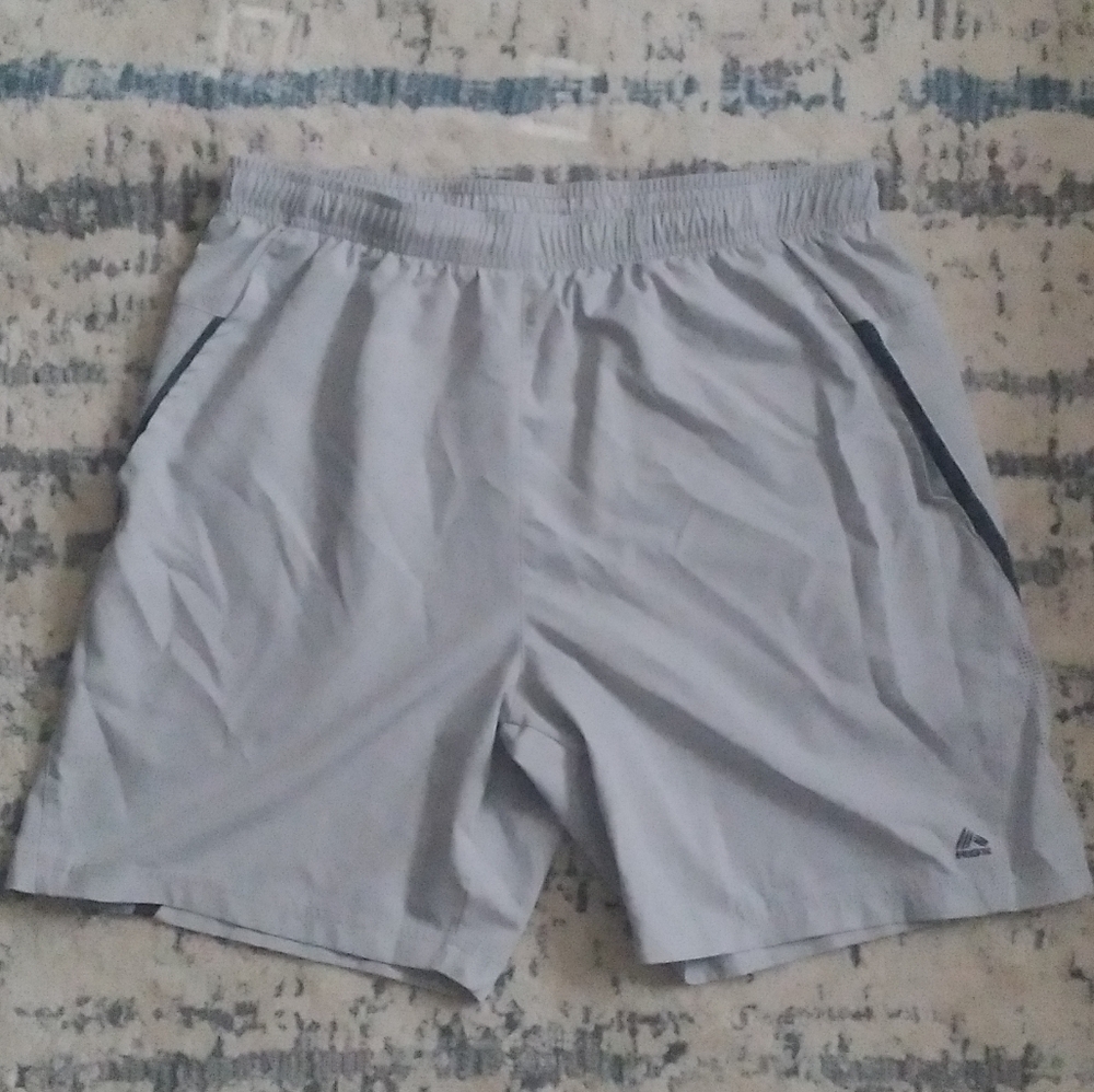 RBX Light Grey Performance 7" Inseam Shorts - Medium
